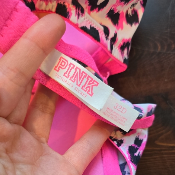 Victoria's Secret PINK Wear Everywhere Push-Up Bra - Pink Leopard - 32D - Picture 3 of 3